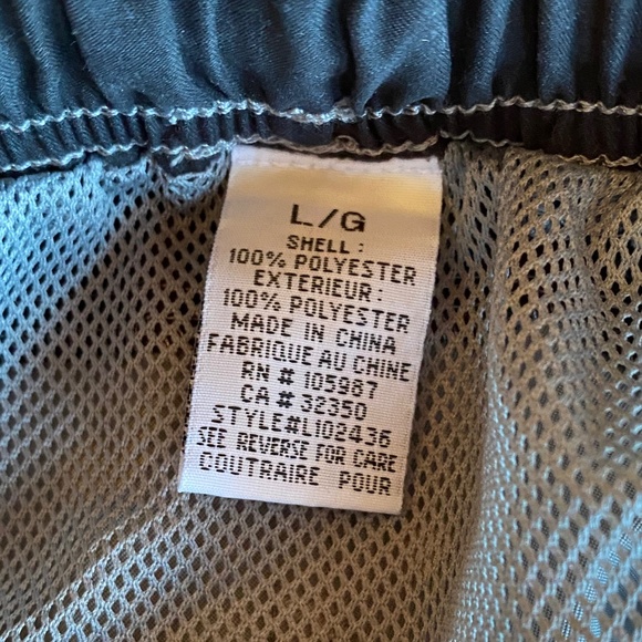 Men's Quiksoilver Board Shorts Trunks With Mesh Liner ~ Size Large ~ Zip Pocket - Picture 3 of 6